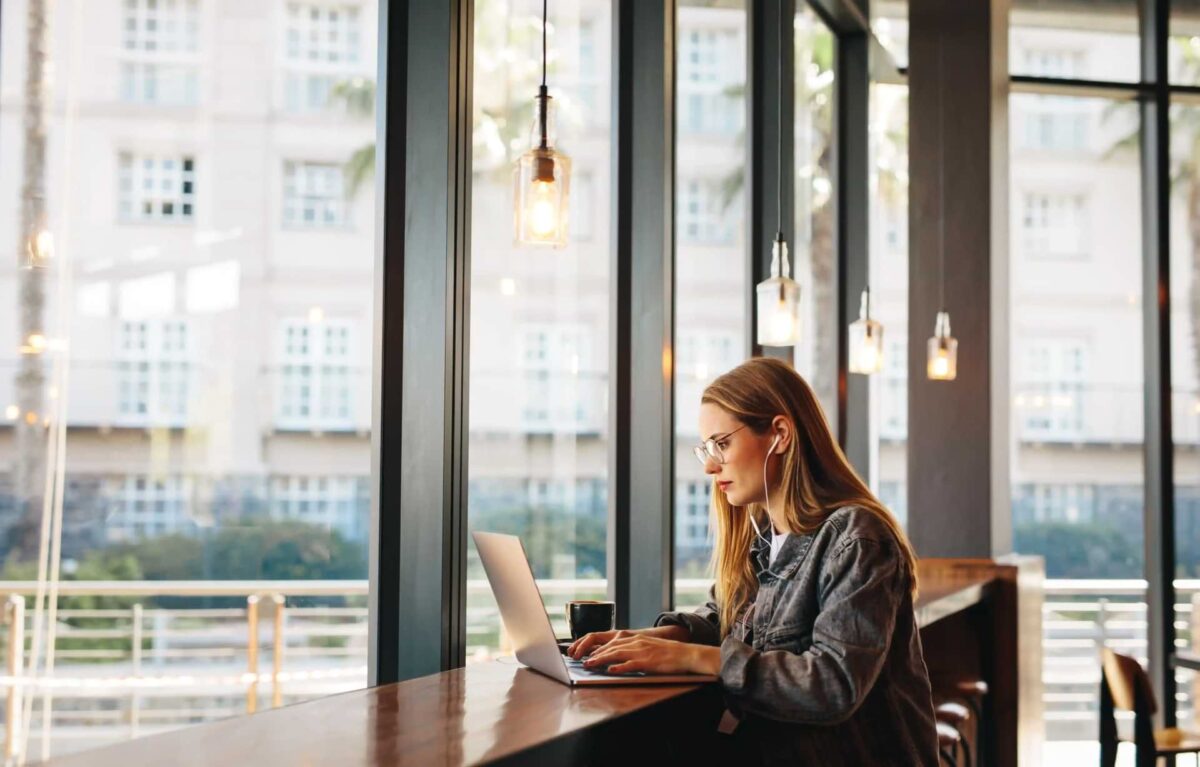 Flexible Learning with internet access Students can train from home, our centre, or anywhere with internet access.